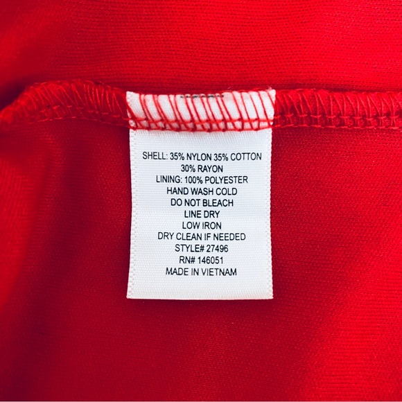 Monteau Red Lace Top / M - Picture 6 of 6